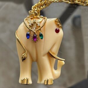 Large Vintage 80’s elephant brooch/necklace pendant